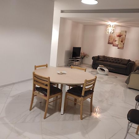 Tres Bel Appartement Avec Grand Jardin, Proche De Paris Витри-сюр-Сен Экстерьер фото